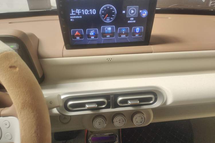 Used Wuling Hongguang MINIEV 2024 3rd Generation 215km Youth Edition Audio And AC Panel