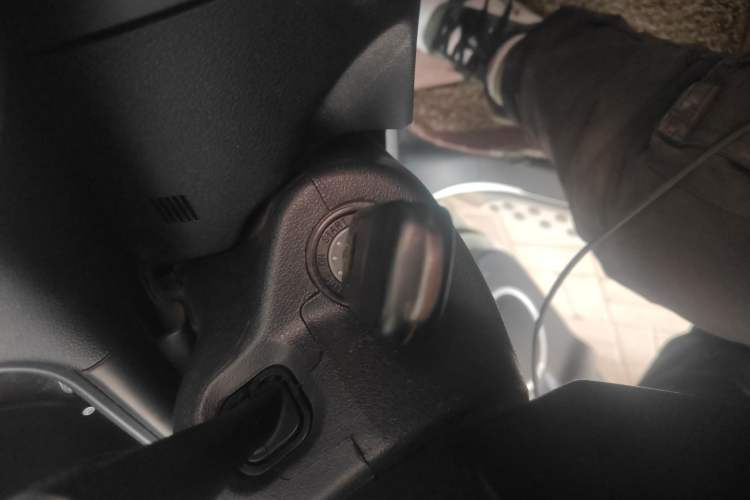 Used Lifan Auto X60 2012 Discovery Edition 1.8L Manual Luxury Model
