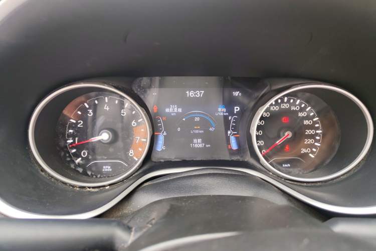 Used Jeep Compass 2017 200T Automatic Family Edition Instrument Cluster