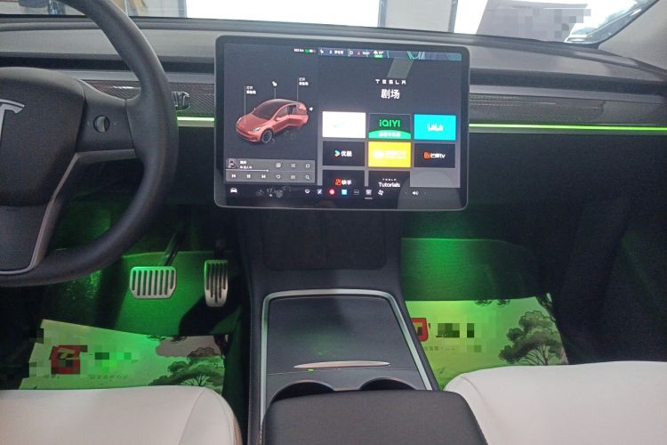 Used Tesla Model Y 2021 Standard Range Rear-Wheel Drive Version Audio And AC Panel