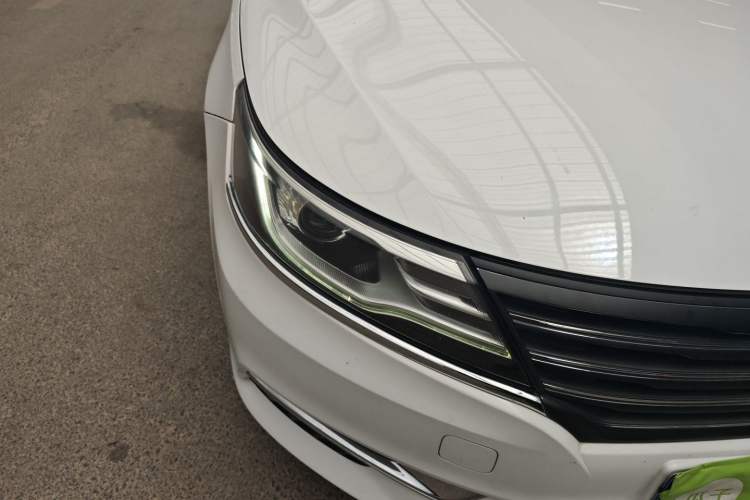 Used Roewe i6 2018 20T Automatic Internet Smart Edition Right Front Headlight