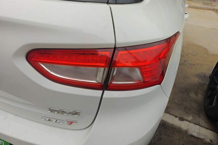 Used GAC Trumpchi GS4 2017 235T Automatic Two-Wheel Drive Luxury Smart Connectivity Version
