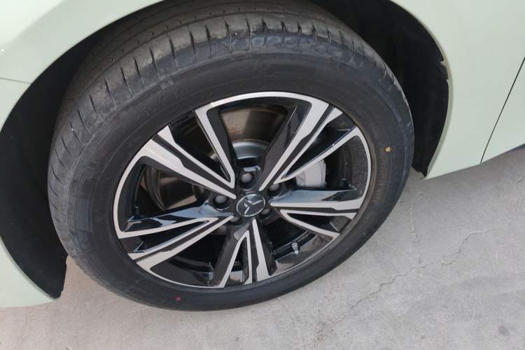 Used Hongqi EH7 2024 690 Pro Glory Edition