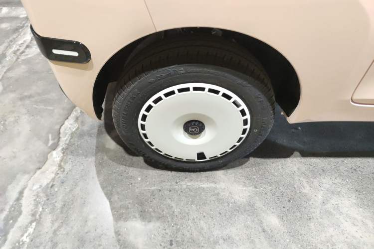 Used Chery QQ Ice Cream 2025 Model 205km Sundae Edition