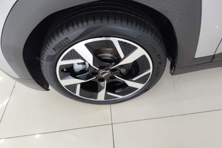 Used MINI Electric ACEMAN 2024 E Classic Edition Left Front Wheel Hub