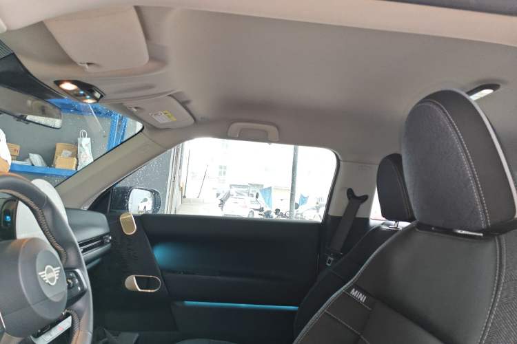 Used MINI Electric MINI COOPER 2024 456km COOPER E Classic Edition
