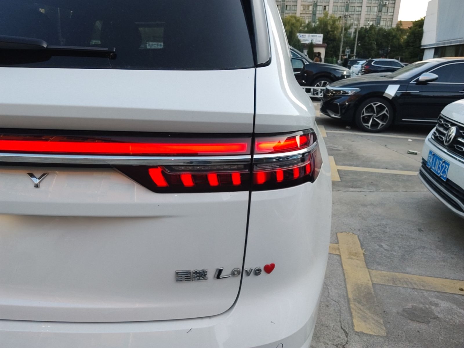 Geely Auto Monjaro L 2025 Dongfang Yao 2.0TD Automatic Lanxing Edition — снимка 9