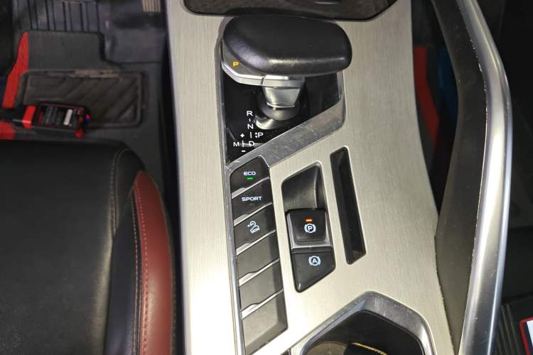 Used Geely Auto Coolray 2021 1.4T DCT Diamond Edition Gear Lever