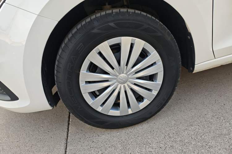 Used Volkswagen Santana 2021 1.5L Manual Fashion Edition Exterior 4