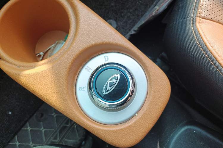 Used Chery Little Ant 2018 400 4-Seater Smart Edition Gear Lever