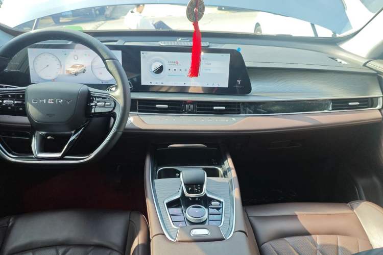 Used Chery Tiggo 8 PRO 2024 Champion Edition 390T Two-Wheel Drive Aoshi Version 7 Seats
