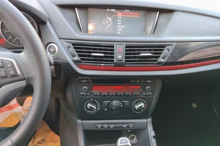 Used BMW X1 2015 sDrive18i Fashion Upgrade Edition
