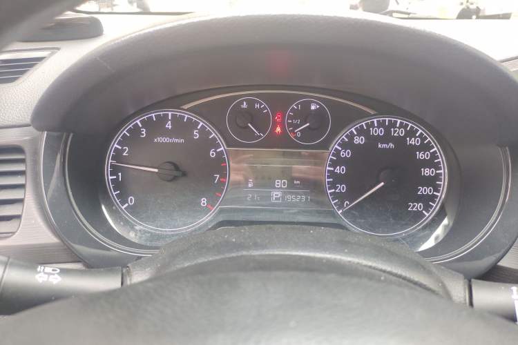 Used Nissan Tiida 2011 1.6L CVT Comfort Model
