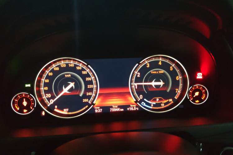 Used BMW X5 2018 xDrive28i Instrument Cluster