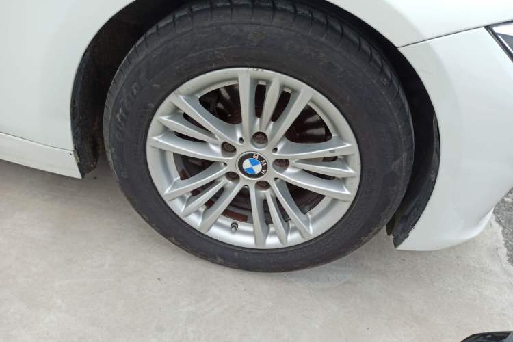 Used BMW 3 Series 2013 320Li Fashion Model

