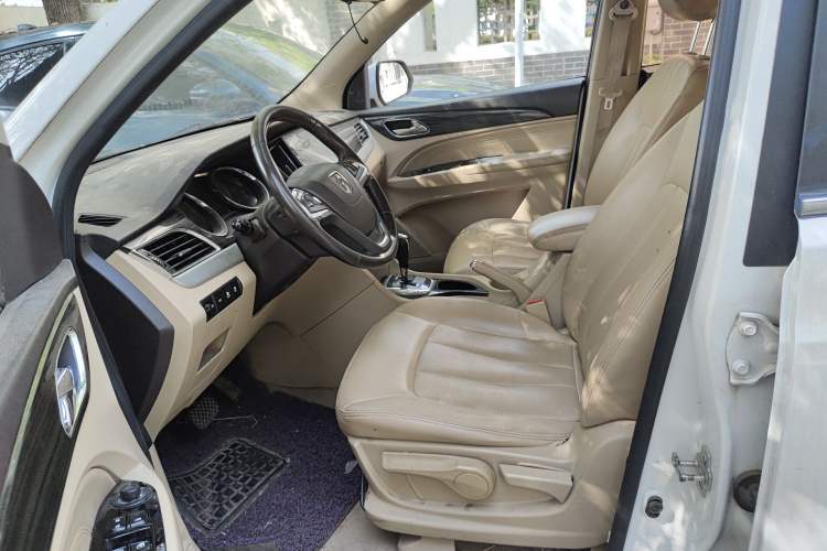 Used Baojun 730 2016 1.8L iAMT Luxury Model 7 Seats