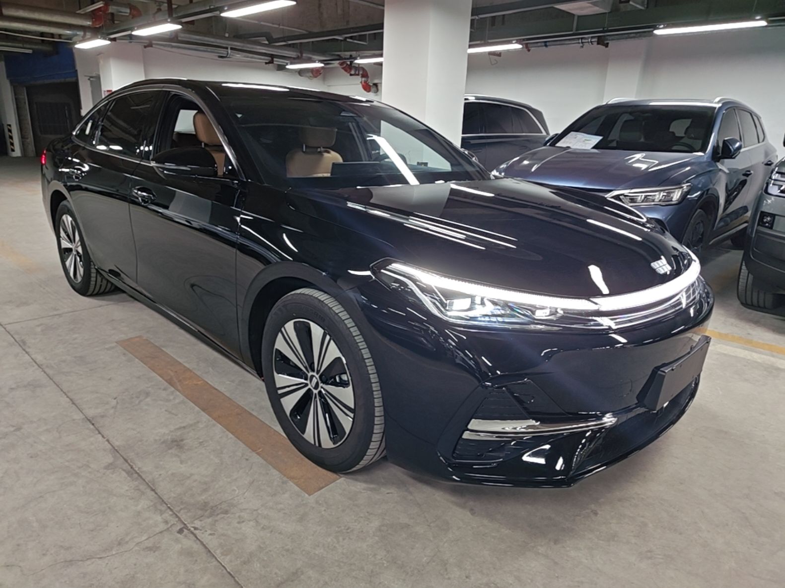 Geely Galaxy A7 2025 Model EM-i 150km Prestige Edition — снимка 12