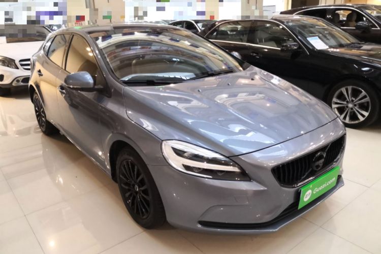 Used Volvo V40 2019 T3 Zhiyi Edition