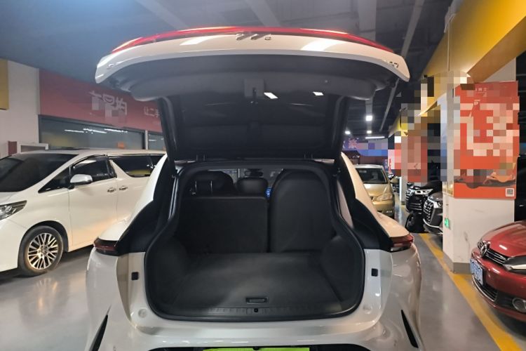 Used IM LS7 2023 100kWh Lux All-Wheel-Drive Version
