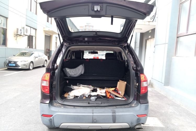 Used Roewe W5 2014 1.8T 2WD Automatic Tharu Special Edition