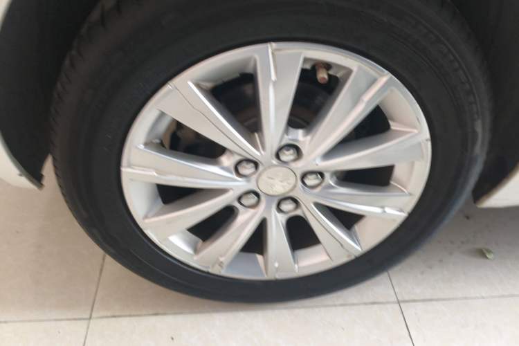 Used Peugeot 308S 2015 1.2T Automatic Jingchi Edition Exterior 5