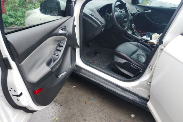 Used Ford Focus 2012 Hatchback 1.6L Automatic Comfort Model
