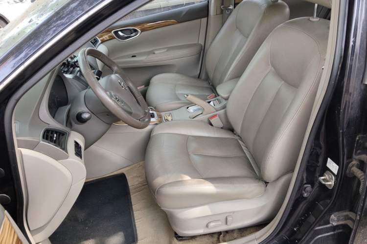 Used Nissan Sylphy 2014 1.6XV CVT Deluxe Edition Left Front Seat