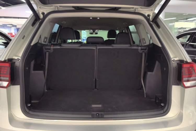 Used Volkswagen Teramont 2019 380TSI Four-Wheel Drive Comfort Edition China V Standard Trunk