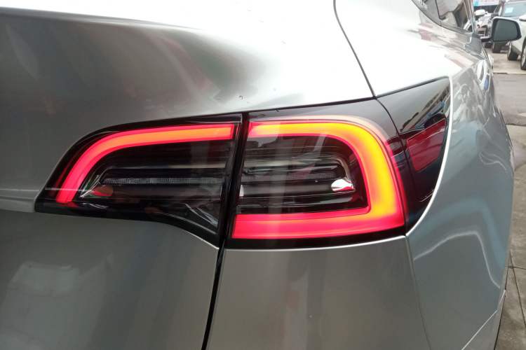 Used Tesla Model Y 2023 Rear-Wheel-Drive Version