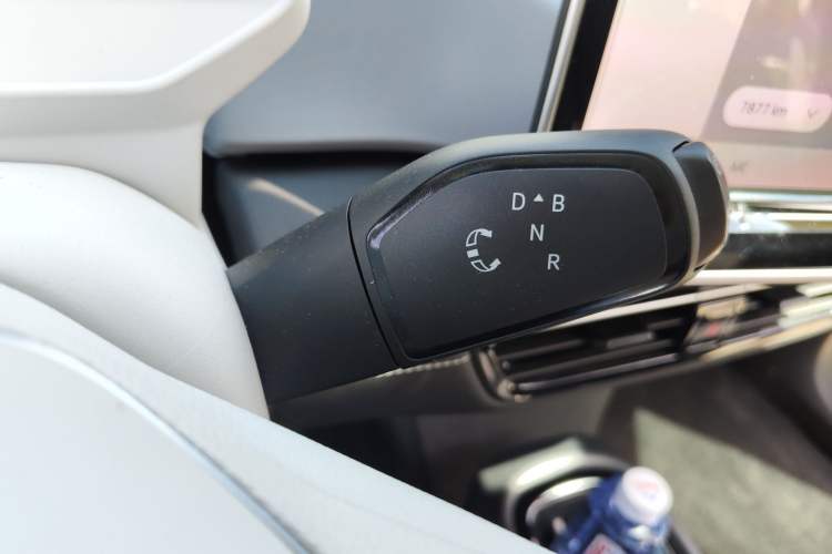 Used Volkswagen ID.3 2025 Smart Model Outstanding Oxygen Edition
