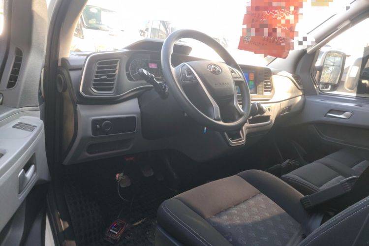 Used SAIC MAXUS Xintu V80 2025 Value Edition Aoyuntong 2.0T Manual Short Wheelbase Mid-Height 127 Ps 5/6 Seats