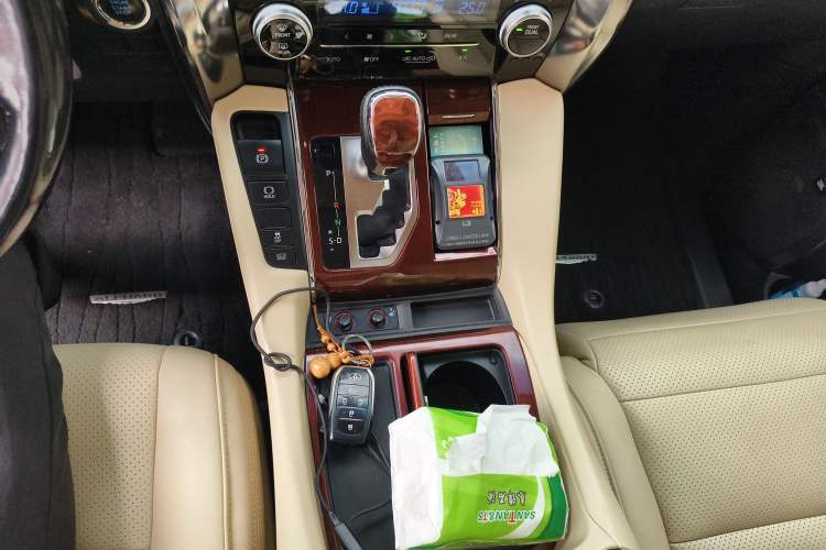 Used Toyota Alphard 2015 3.5L Luxury Edition