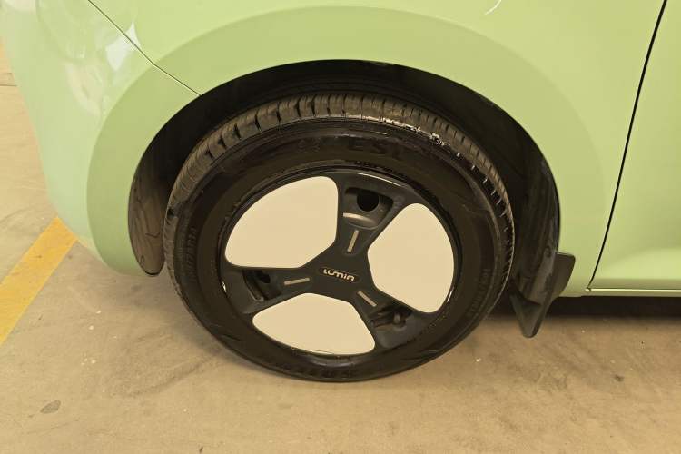 Used CHANGAN NEVO Lumin 2022 210km Sweet Edition Exterior 4