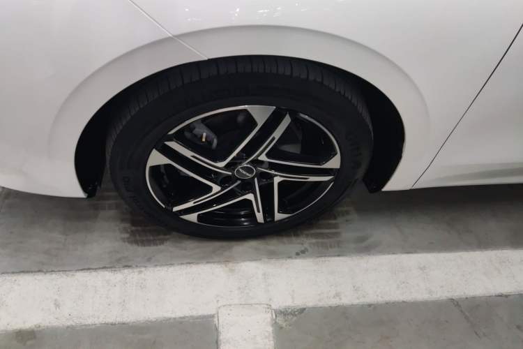 Used Roewe D7 2023 EV 510km Rear-Drive Flagship Edition
