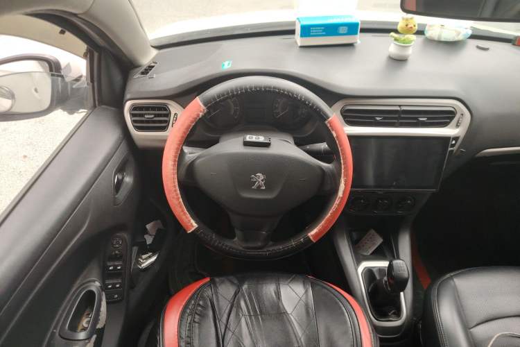 Used Peugeot 301 2016 1.6L Manual Comfort Edition Steering Wheel