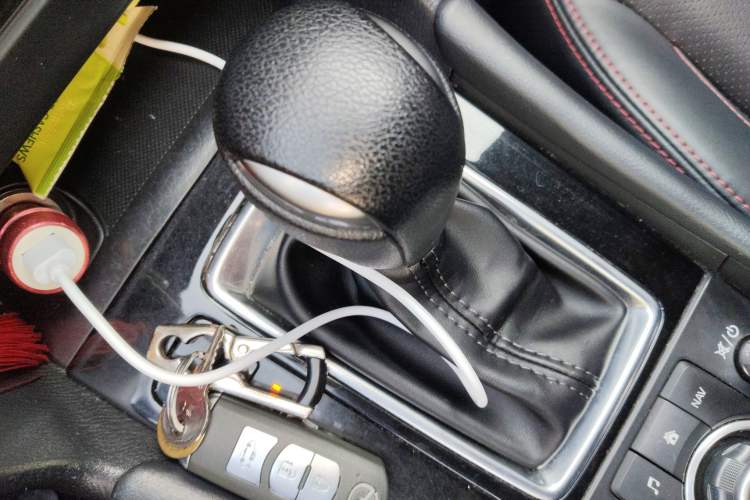 Used Mazda 3 Axela 2017 Sedan 1.5L Automatic Luxury Model China VI Standard Gear Lever