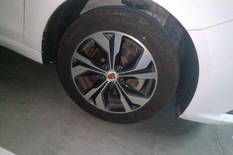 Used Roewe 360 2017 1.5L Automatic Luxury Edition
