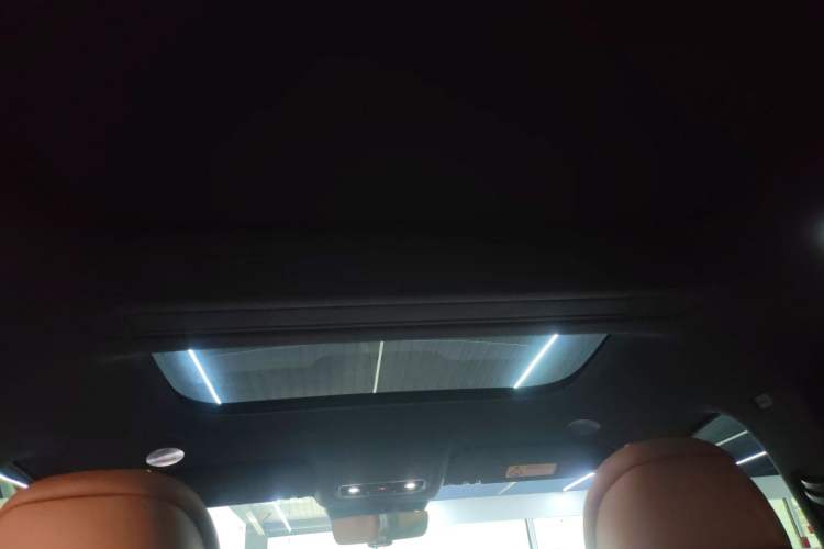 Used Hima AITO M9 2024 Range-Extended Ultra Version 42 kWh 6-Seater Model Headliner