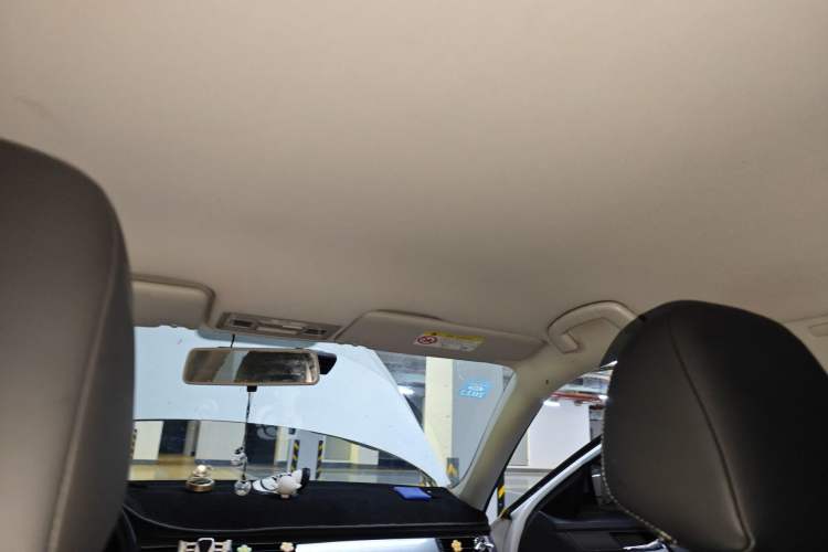 Used Volkswagen Bora 2018 1.5L Manual Fashion Model Headliner