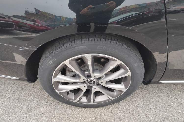 Used Mercedes-Benz E-Class 2019 E 300 L Luxury Model
