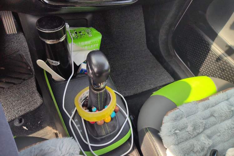 Used Roewe Clever 2021 302 km New Four-Seater Super-Efficient Version
