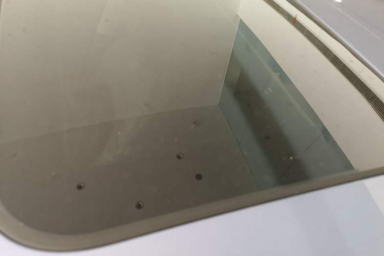 Used Nissan N6 2026 Model 180 Max Roof