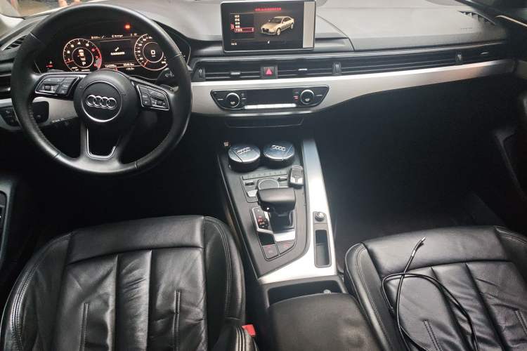 Used Audi A4L 2018 30th Anniversary Edition 40 TFSI Sport Edition