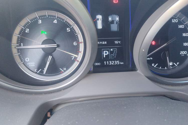 Used Toyota Prado 2014 4.0L Automatic TX-L NAVI
