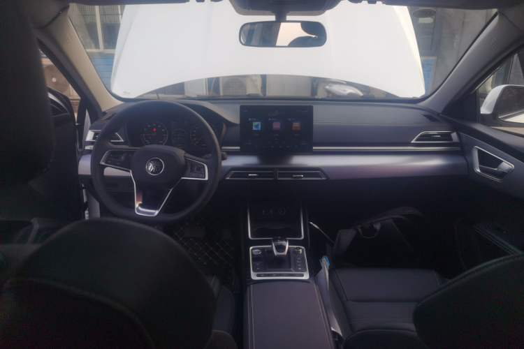 Used BYD Qin New Energy 2019 High-Range Deluxe Model Center Console