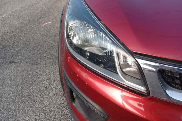 Used Kia KX Cross 2017 1.4L AT GLS