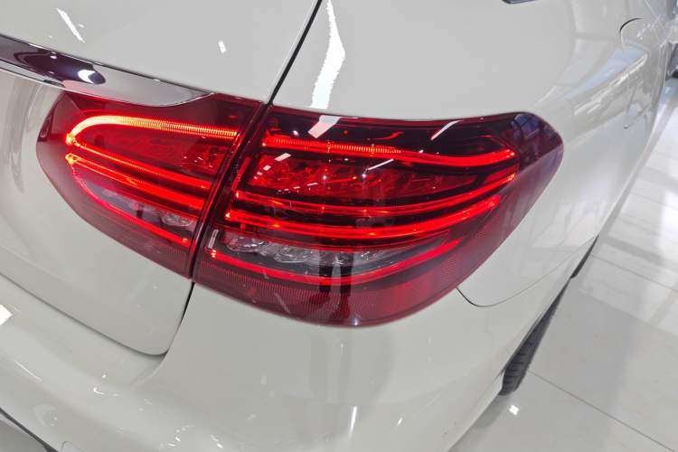 Used Mercedes-Benz C-Class (Import) 2020 Facelifted C 260 Estate
