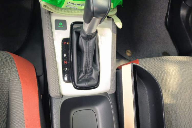 Used Honda LIFE 2021 1.5L CVT SPO-SS Dynamic Edition Gear Lever