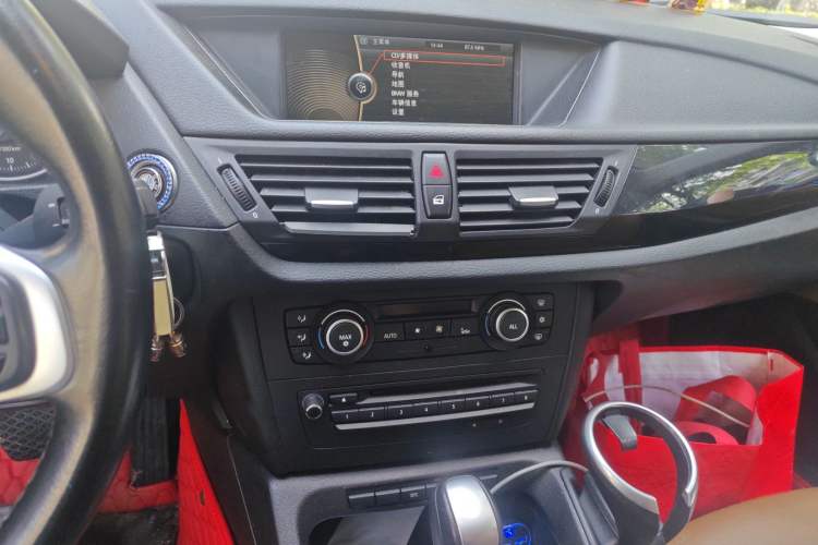 Used BMW X1 2010 xDrive25i
