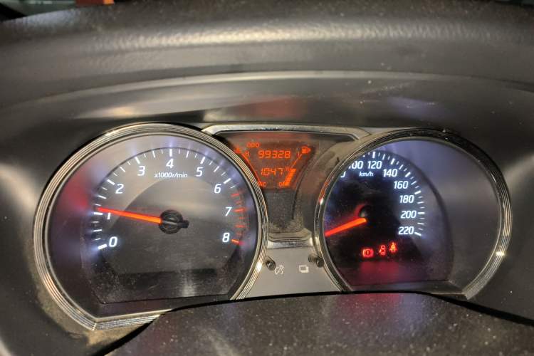 Used Nissan Livina 2013 1.6XE Manual Comfort Edition Instrument Cluster